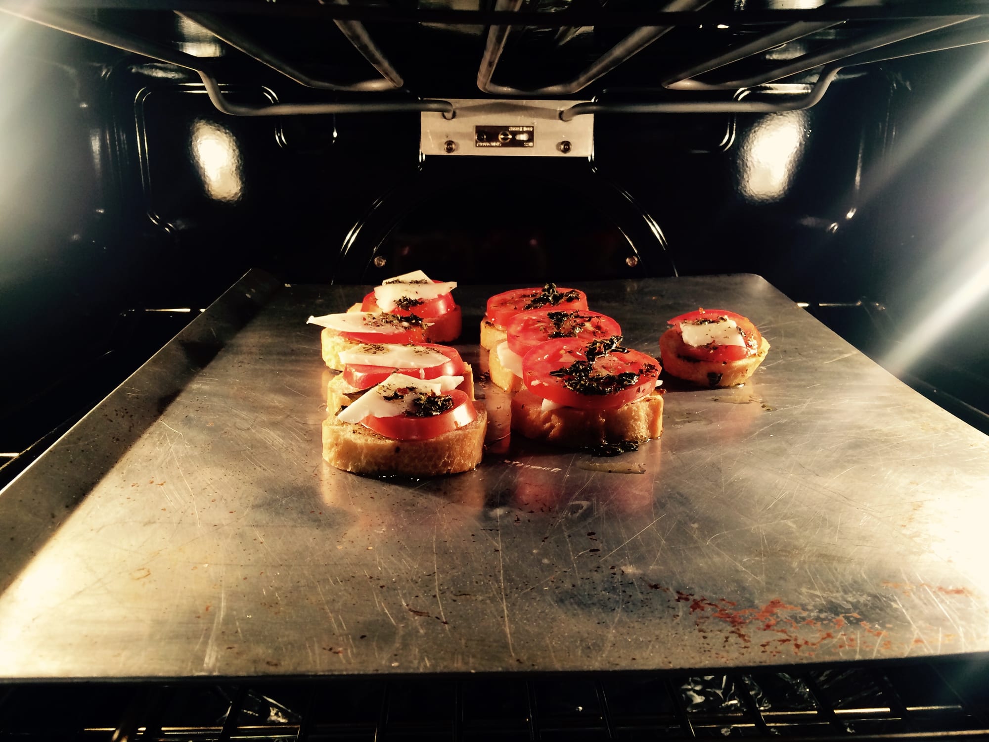 BASIC BRUSCHETTA + WINE APP